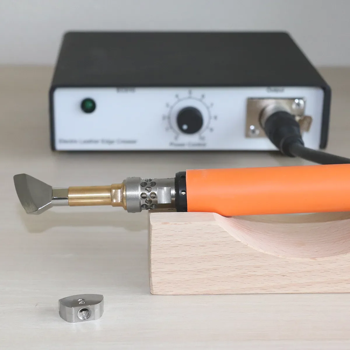 KIT DE DÉMARRAGE - Fer à fileter pour cuir - Adece - Image 3
