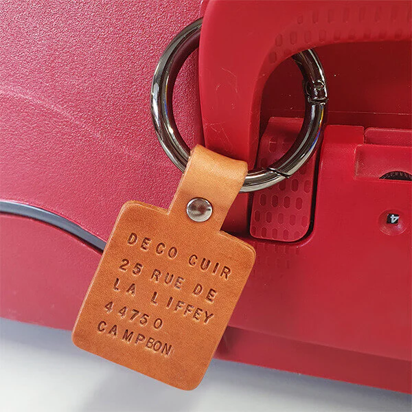 Découpe TAG pour porte clés en cuir à riveter - Image 2
