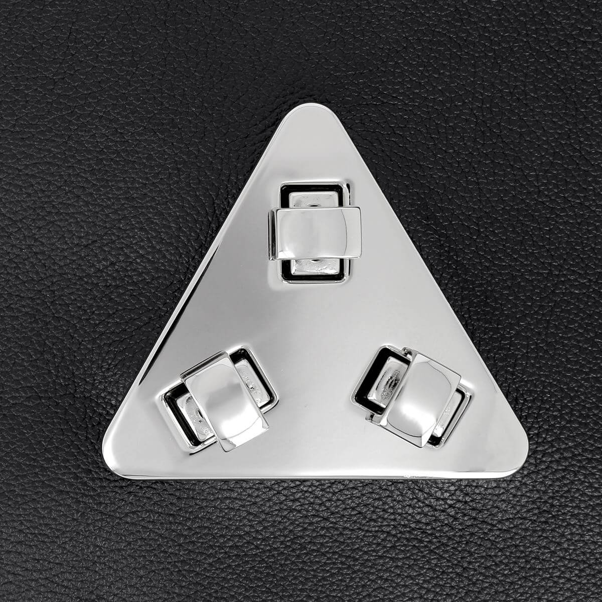 Grand fermoir pour sac triangle avec 3 tourniquets - 76x68mm - Image 9