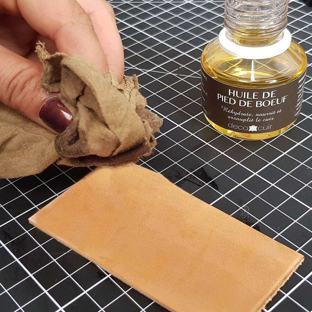 Huile de pied de boeuf pour réhydrater, nourrir et assouplir le cuir - DECO CUIR - Image 2