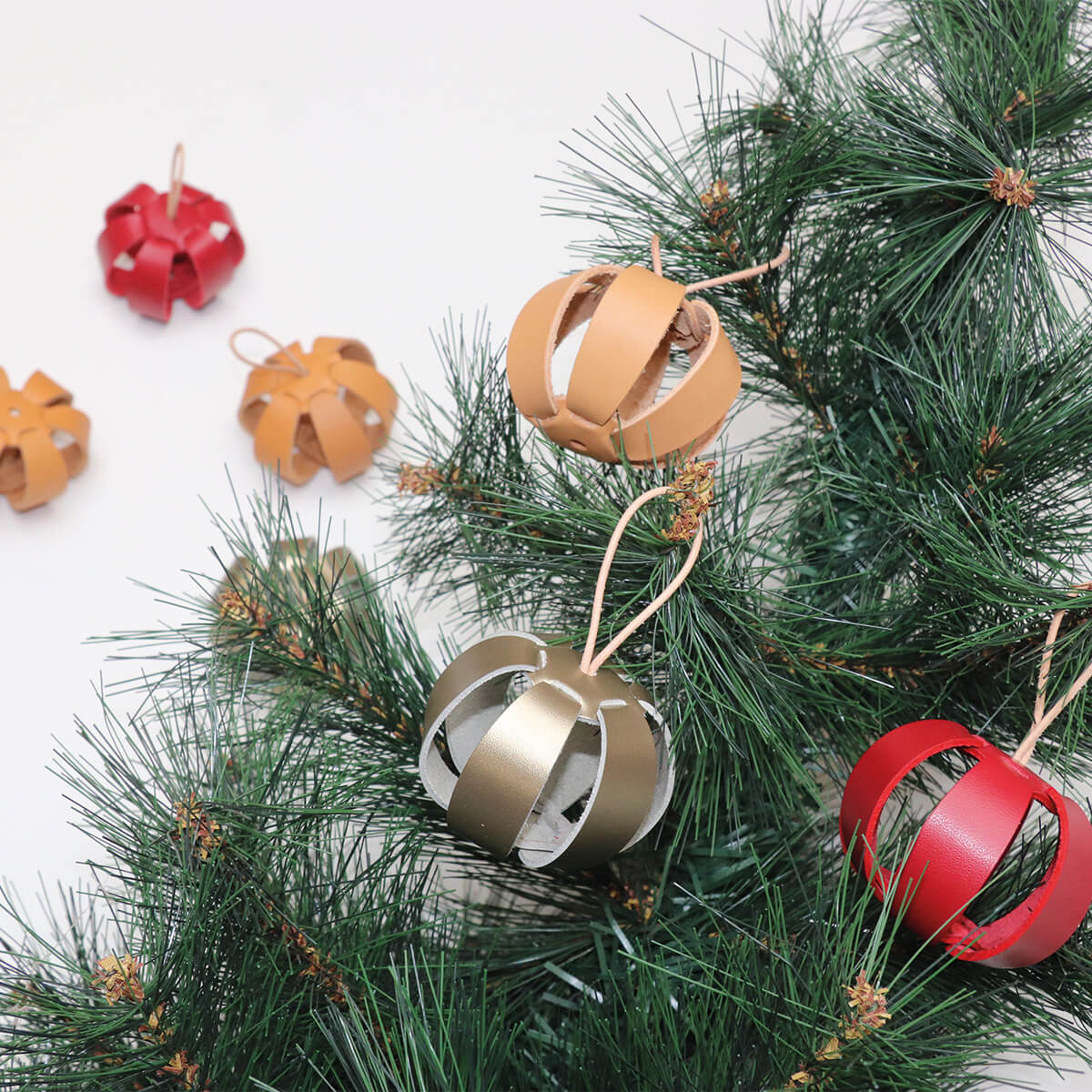Kit DIY - Boule de noël en cuir à assembler - BLEU - Image 3