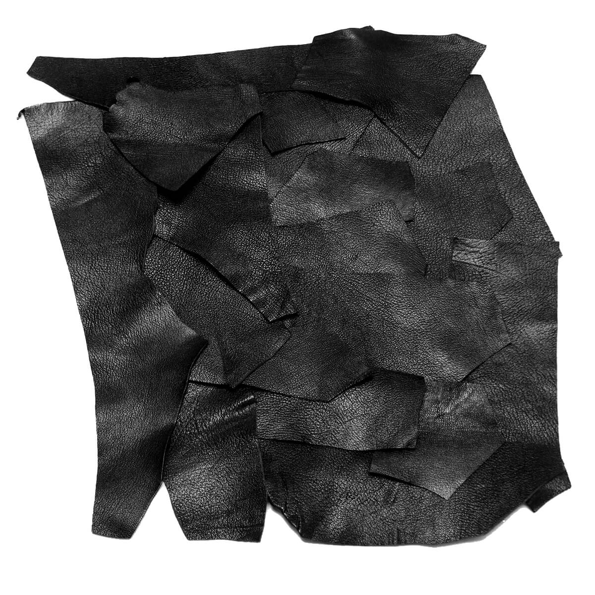 Lot de 250 g de chutes de cuir de chèvre maroquinerie double tannage grainé - NOIR J99