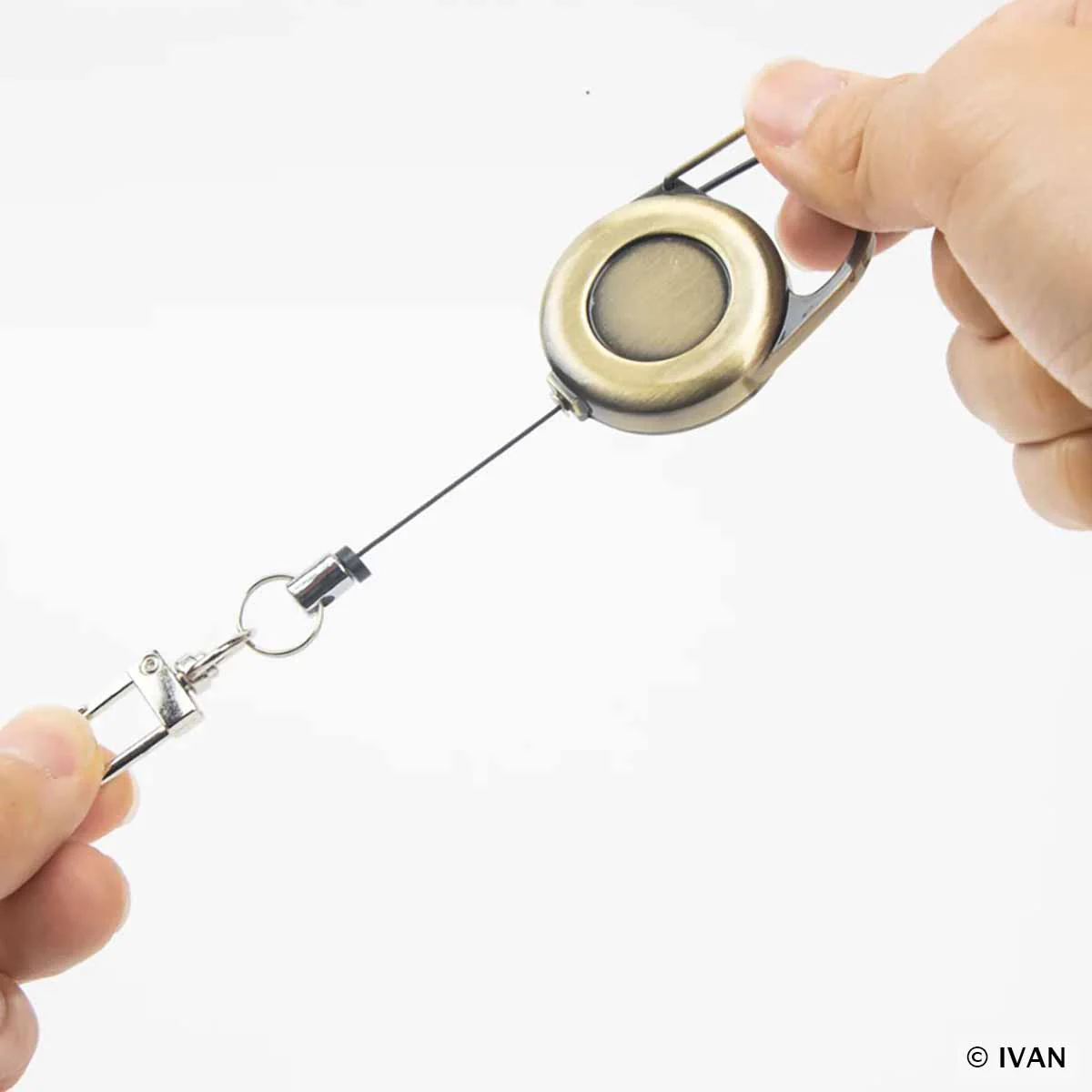 Porte-clés mousqueton à enrouleur rétractable - Image 3