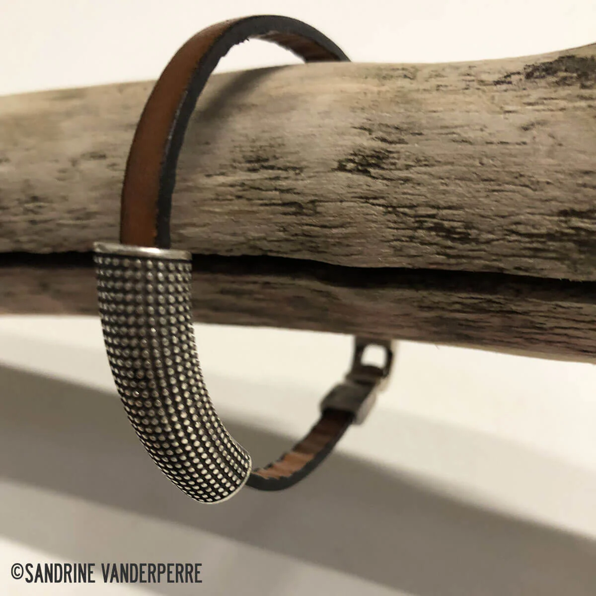 Coulissant ETHNIQUE LONG - Lanière de 5 mm - ARGENT VIEILLI - Image 3