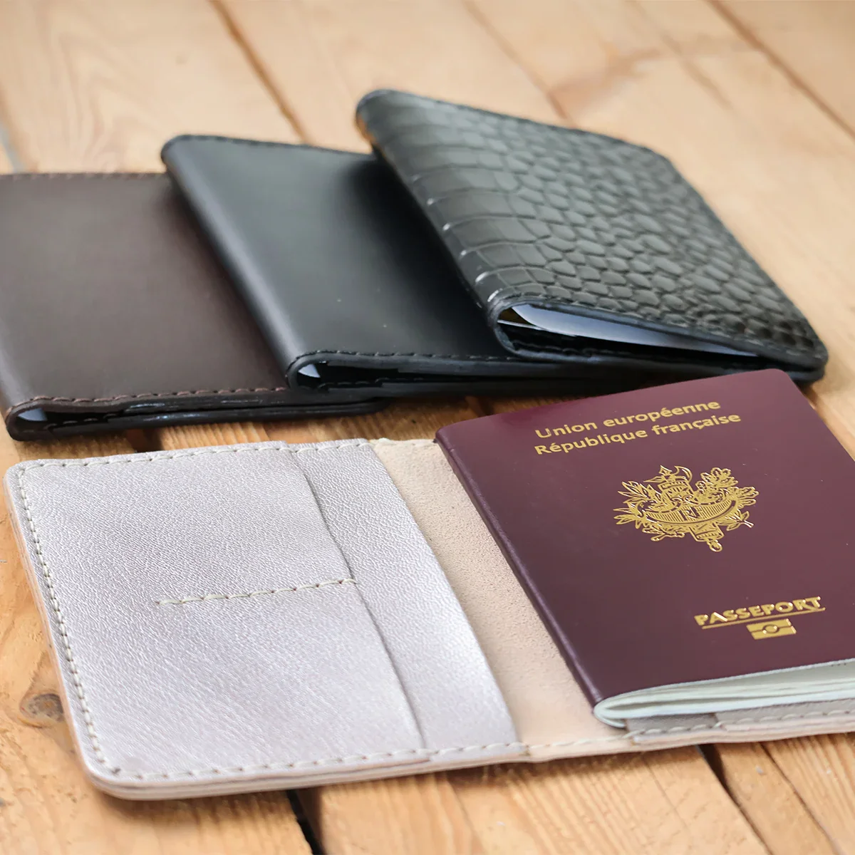 Patron porte-passeport en cuir - Deco Cuir - Image 2