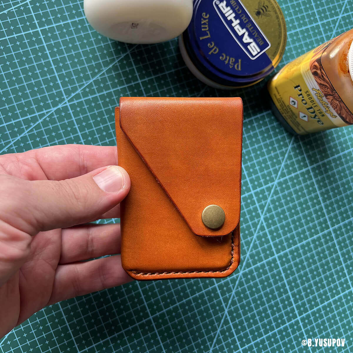 Teinture à l'huile - Fiebing's Pro Dye - FAUVE / SADDLE TAN - Image 2